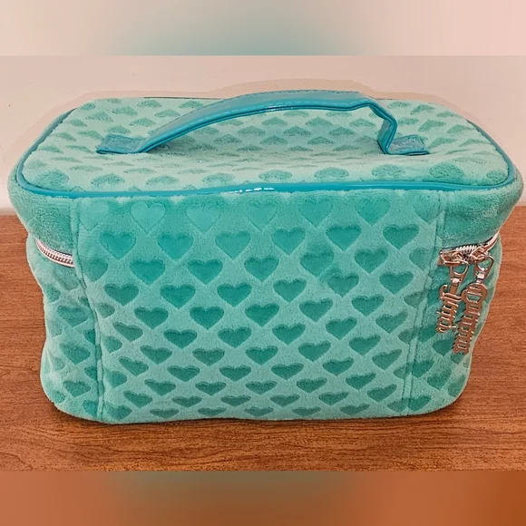 Juicy Couture Aqua Heart Pattern Cosmetic Bag - Picture 5 of 7